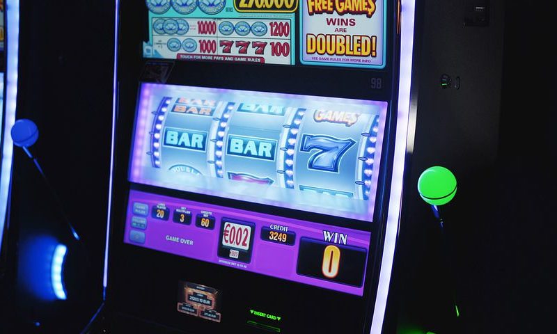 ย้อนวัยเกม slot online ยุคแรก ๆ ก่อนที่จะพัฒนาซอฟต์แวร์ให้ดีขึ้น